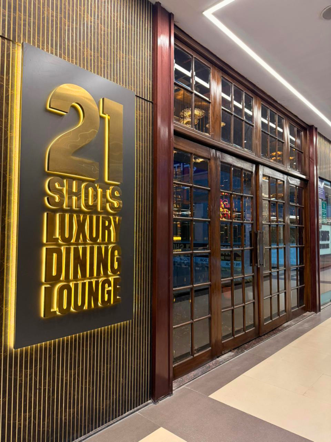 21 Shots gallery image 3